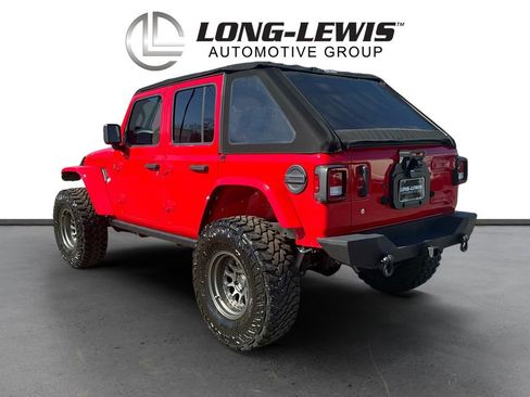 Used 2020 Jeep Wrangler Unlimited Sahara image 4