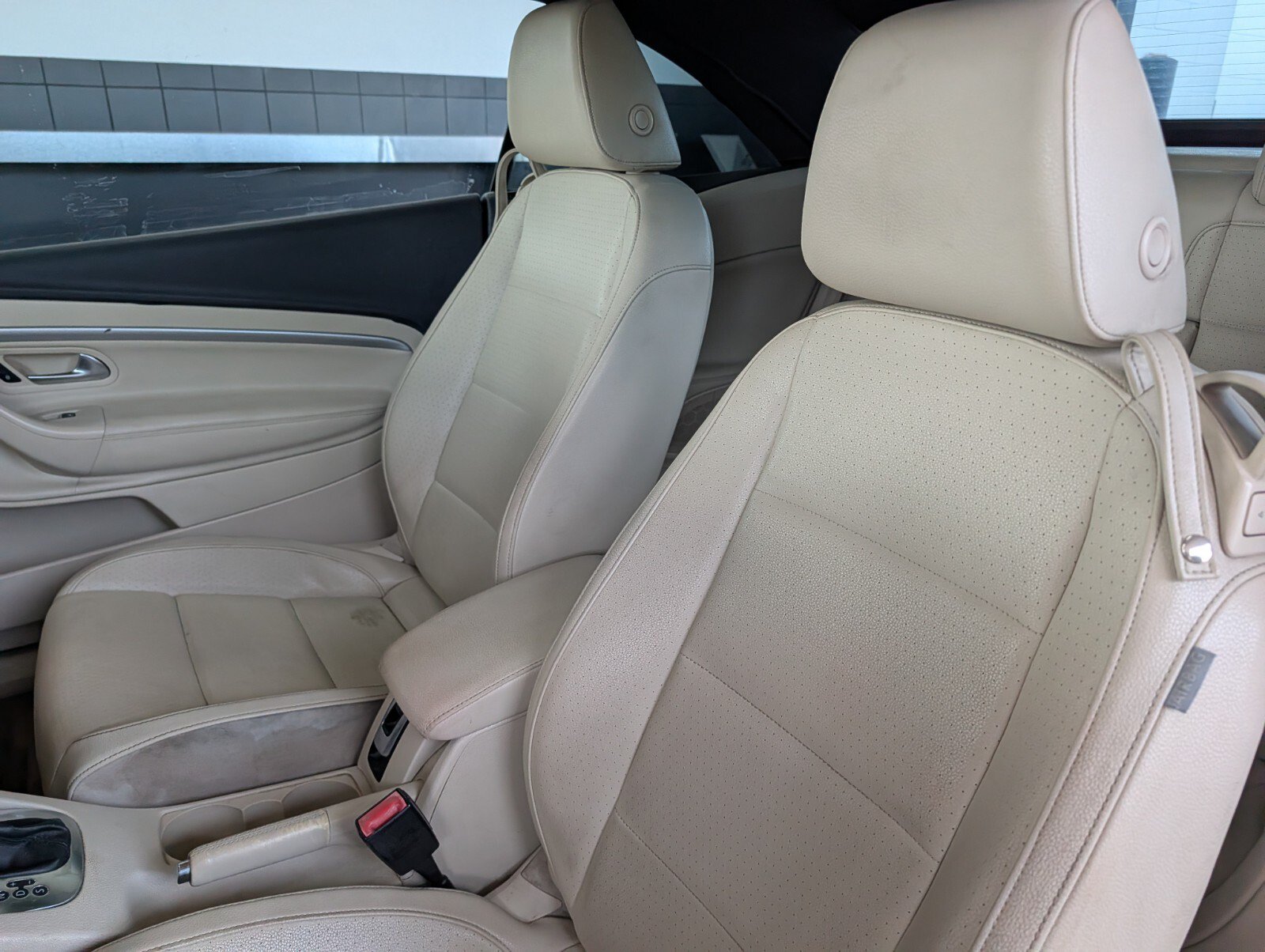 Used 2013 Volkswagen Eos Komfort FWD image 10