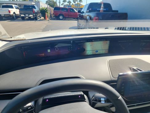 New 2026 Lincoln Nautilus Reserve AWD/4WD image 38