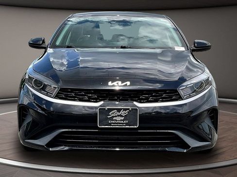 Used 2024 Kia Forte LXS FWD image 2