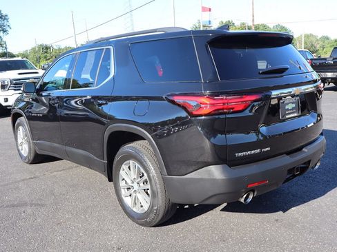 Used 2023 Chevrolet Traverse LT AWD/4WD image 3