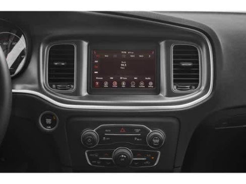 Used 2019 Dodge Charger SXT image 13
