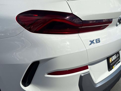 Used 2023 BMW X6 xDrive40i w/ Premium Package image 15