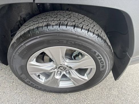 Used 2025 Toyota RAV4 XLE w/ Convenience Package FWD image 11