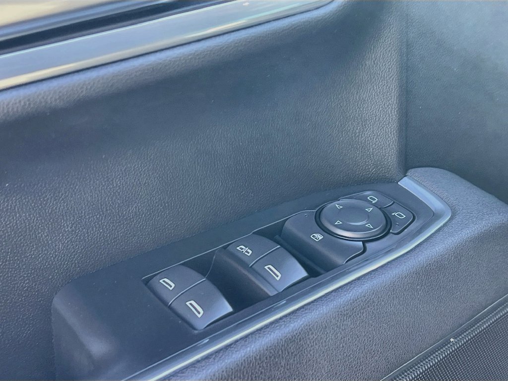 Used 2025 Chevrolet Silverado 1500 RST AWD/4WD image 18