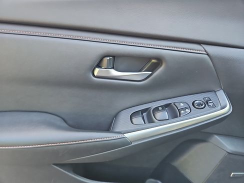 Certified 2023 Nissan Sentra SR w/ SR Premium Package FWD image 12