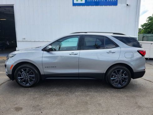 Used 2023 Chevrolet Equinox RS w/ LPO, Floor Liner Package AWD/4WD image 2