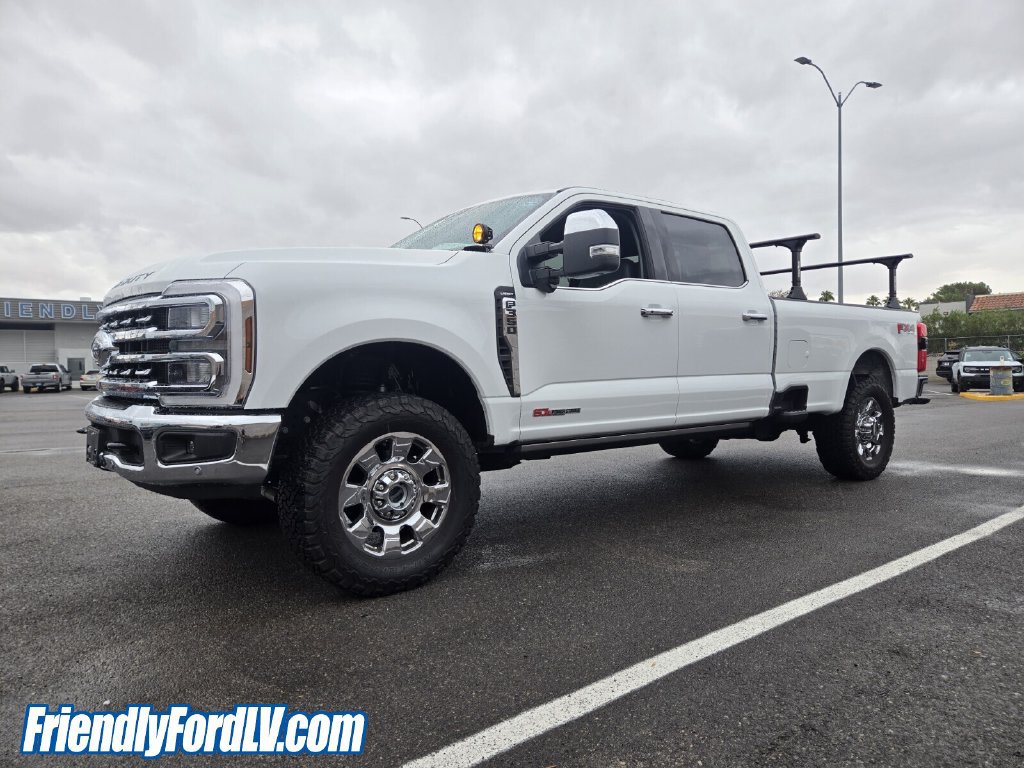 Used 2025 Ford F350 Lariat w/ Lariat Ultimate Package AWD/4WD image 2