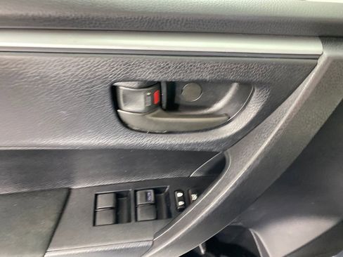 Used 2015 Toyota Corolla L image 10