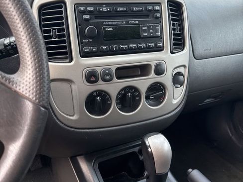 Used 2006 Ford Escape XLT image 5
