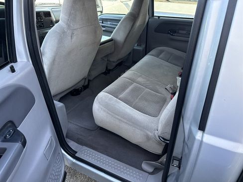 Used 2001 Ford F250 XLT RWD image 18