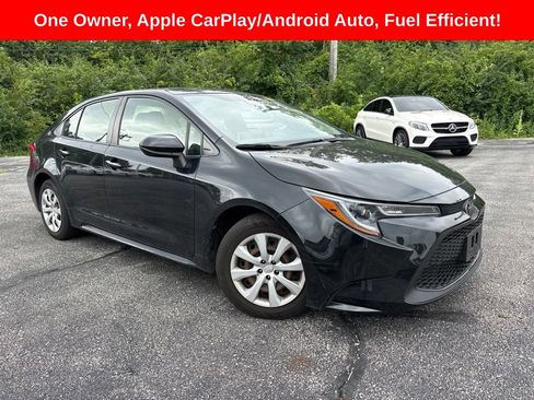 Used 2021 Toyota Corolla LE FWD image 1