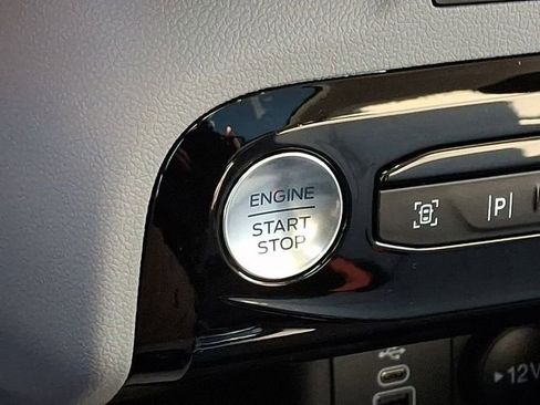 New 2026 Ford Escape Platinum w/ Premium Technology Package image 17