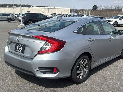 Used 2018 Honda Civic EX image 6