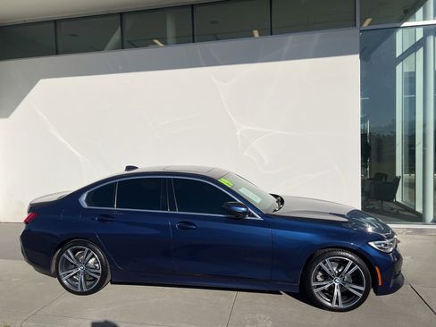 Used 2019 BMW 330i Sedan w/ Convenience Package image 3