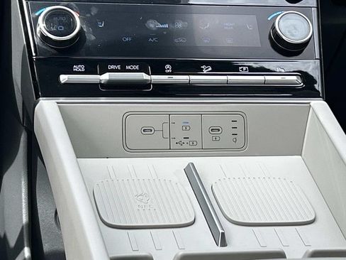 Certified 2025 Hyundai Santa Fe SEL FWD image 25