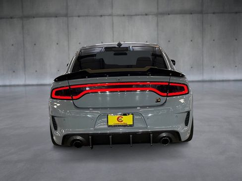 Used 2022 Dodge Charger Scat Pack RWD image 4
