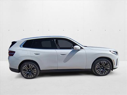 Used 2026 BMW X3 xDrive30 w/ Premium Package image 6