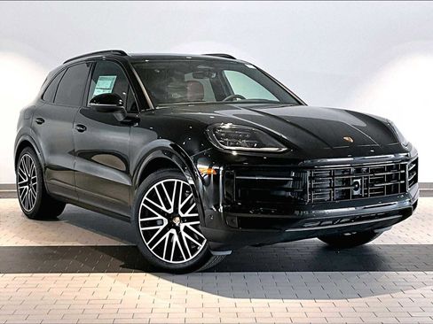 New 2026 Porsche Cayenne AWD/4WD image 9