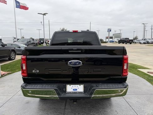 Certified 2021 Ford F150 XLT w/ Equipment Group 302A High image 5