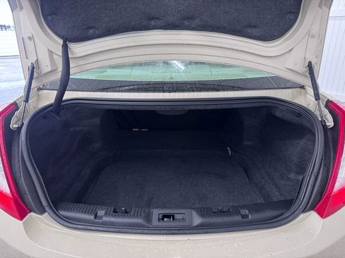 Used 2014 Lincoln MKS w/ Equipment Group 101A FWD image 13