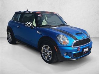 Used 2011 MINI Cooper S video 3