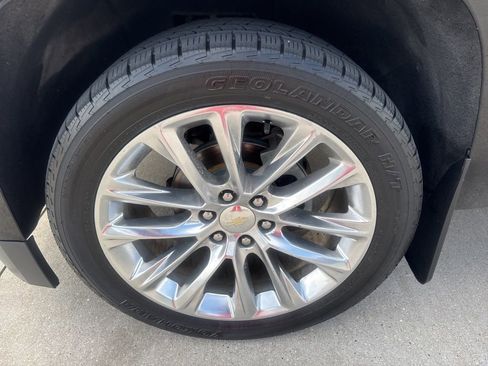 Used 2019 Chevrolet Tahoe Premier w/ Premier Plus Edition AWD/4WD image 6