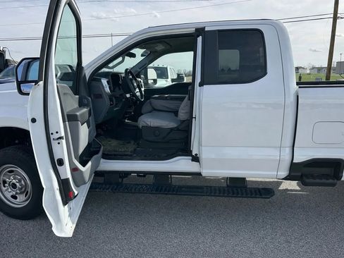 Used 2025 Ford F250 XL w/ XL Driver Assist Package image 2