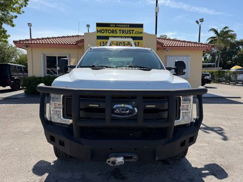 Used 2018 Ford F350 XL w/ Power Equipment Group AWD/4WD image 8