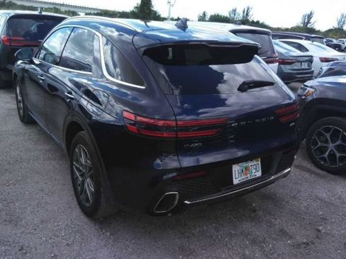 Used 2025 Genesis GV70 2.5T AWD/4WD image 7