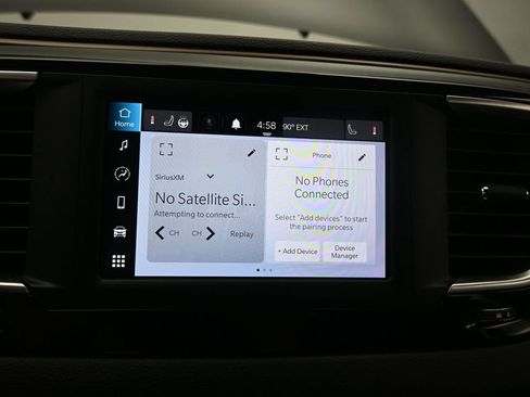 Used 2023 Chrysler Voyager LX FWD image 21