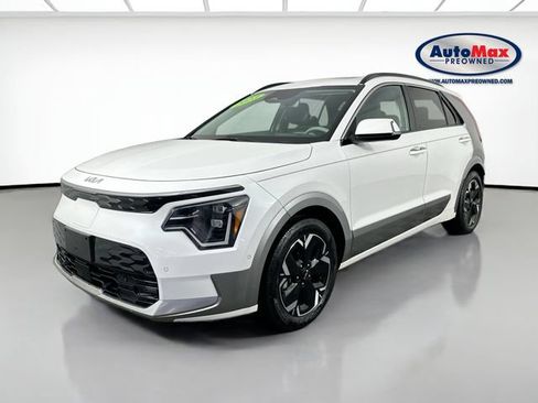 Used 2023 Kia Niro Wave FWD image 5