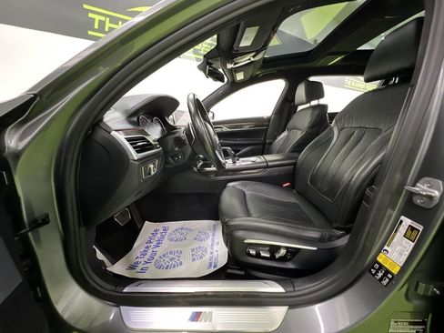 Used 2016 BMW 750i xDrive AWD/4WD image 16