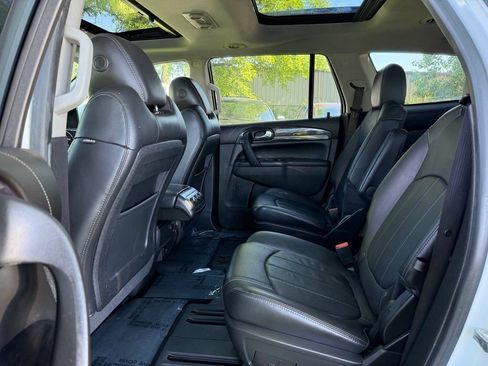 Used 2017 Buick Enclave Leather w/ Enclave Tuscan Edition FWD image 12