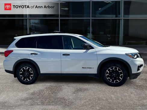 Used 2020 Nissan Pathfinder SL AWD/4WD image 13
