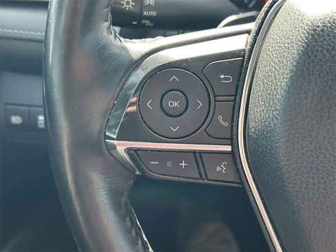 Used 2018 Toyota Camry XSE image 34