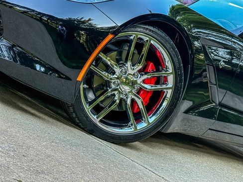 Used 2018 Chevrolet Corvette Stingray Coupe w/ 2LT Preferred Equipment Group image 11