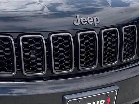 Used 2020 Jeep Grand Cherokee Limited X image 32