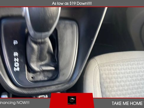 Used 2019 Ford Transit Connect XLT FWD image 17