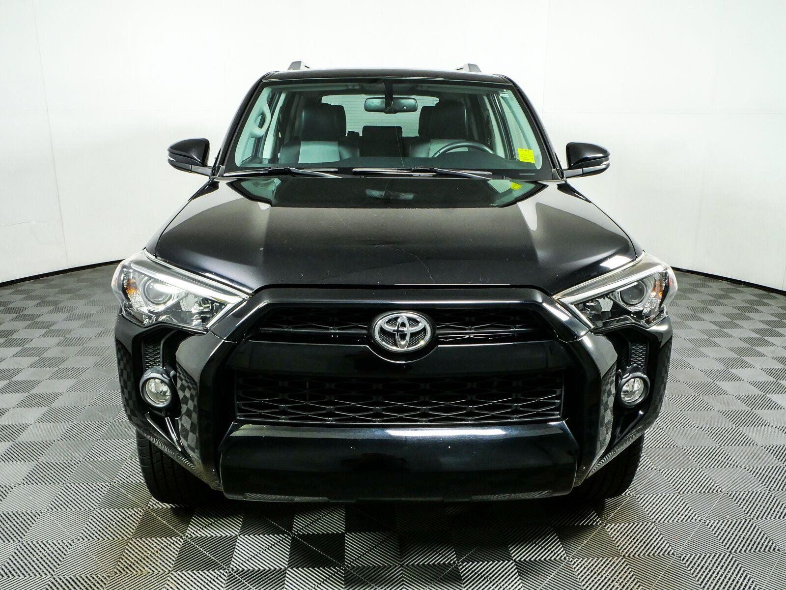 Used 2018 Toyota 4Runner SR5 Premium AWD/4WD image 27
