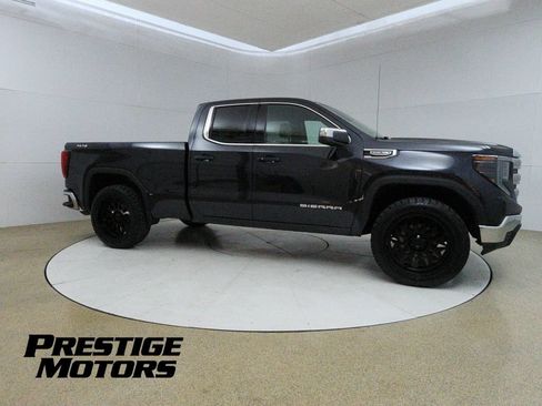 Used 2023 GMC Sierra 1500 SLE w/ Enhanced Capability Package AWD/4WD image 8