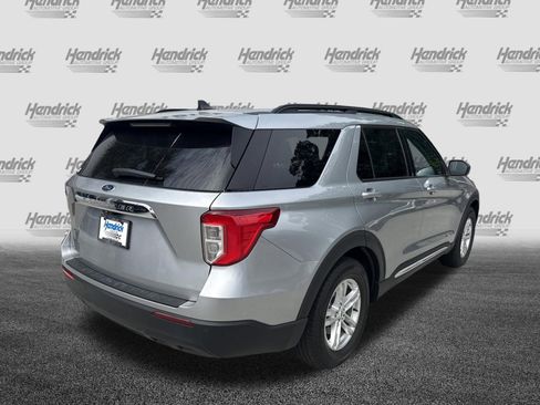 Used 2023 Ford Explorer XLT RWD image 9