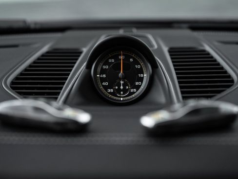 Used 2018 Porsche 911 GT2 RS RWD image 32
