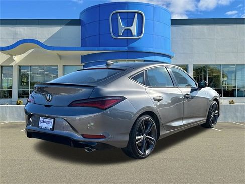 Used 2023 Acura Integra A-Spec image 2
