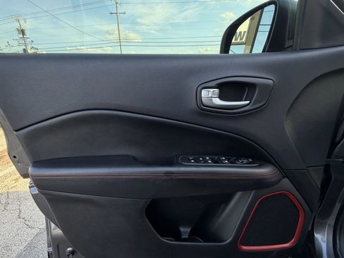 Used 2018 Jeep Compass Trailhawk w/ Navigation Group image 24