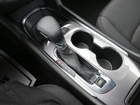 Used 2025 Chevrolet Malibu LT FWD image 38