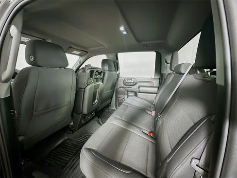 Used 2025 Chevrolet Silverado 2500 Custom w/ Custom Value Package image 4