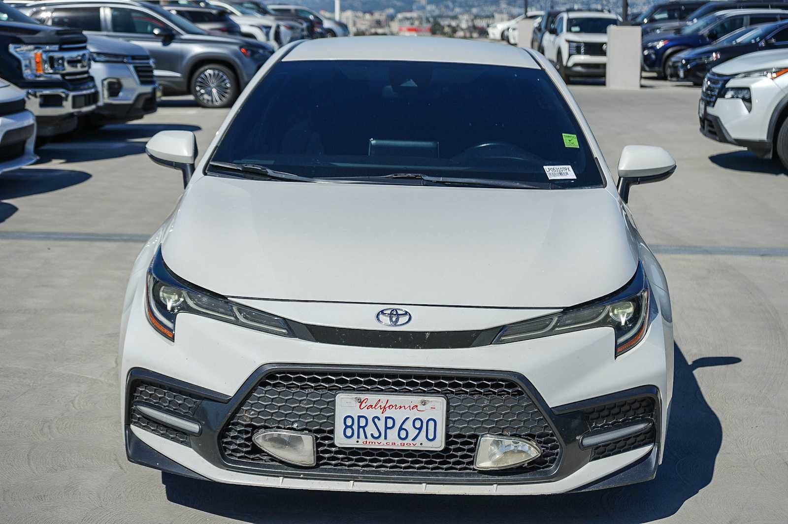 Used 2020 Toyota Corolla SE w/ Carpet Mat Package (TMS) FWD image 2