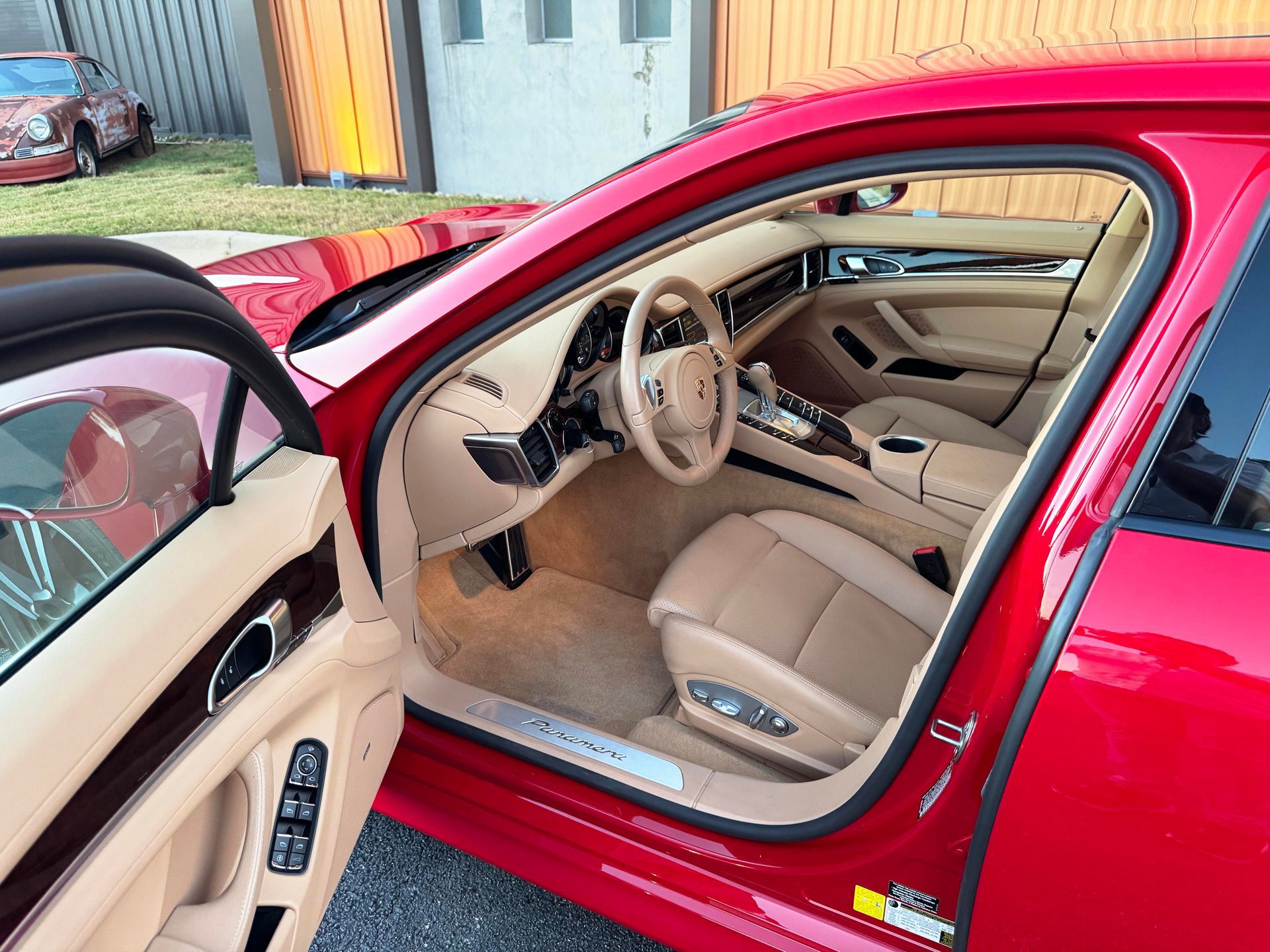 Used 2013 Porsche Panamera image 26