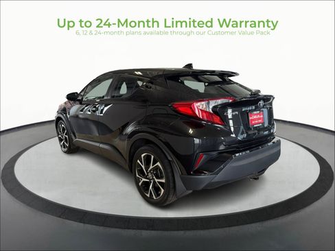 Used 2021 Toyota C-HR XLE FWD image 5